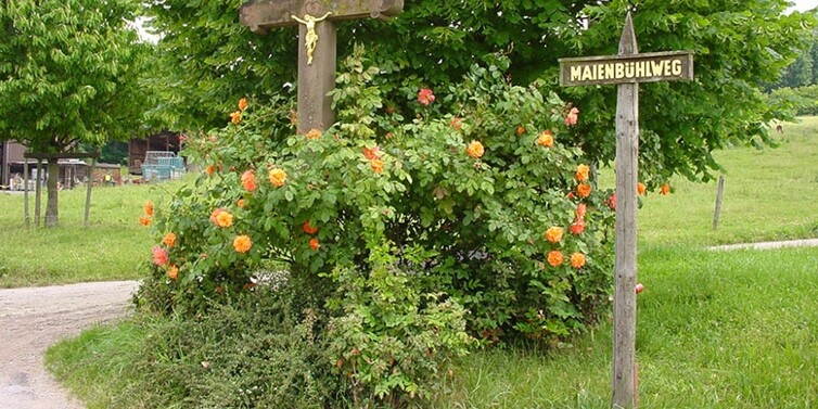 Feldkreuz am Maienbühl